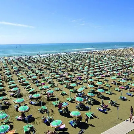 Pineda Ville Verdi فيلة *