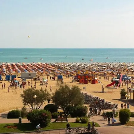 Pineda Ville Verdi بيبيوني